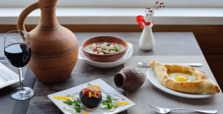 לצאת לחופשה ולהנות מכל עוגה